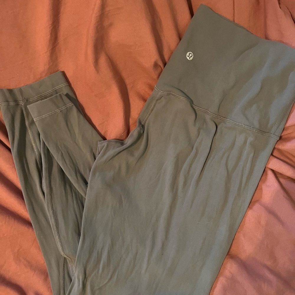 Lululemon sage green align pant